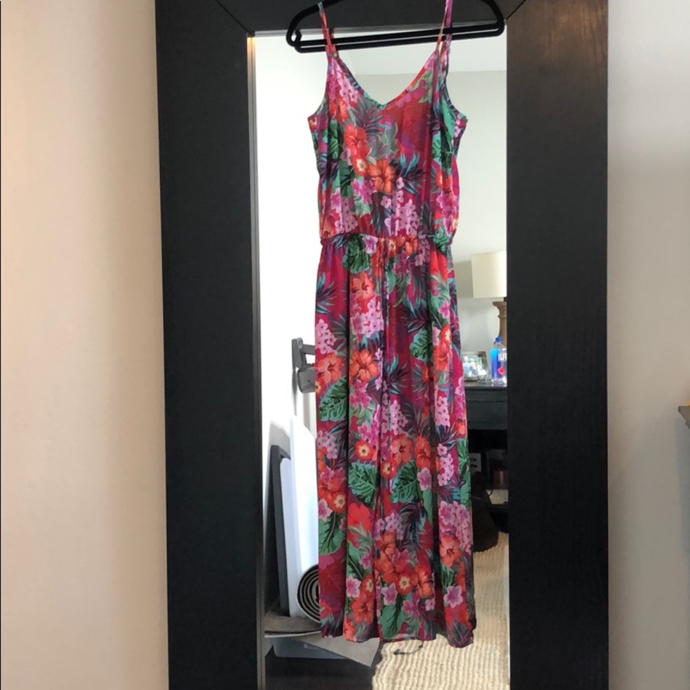 Show my your MuMu tropical pantsuit